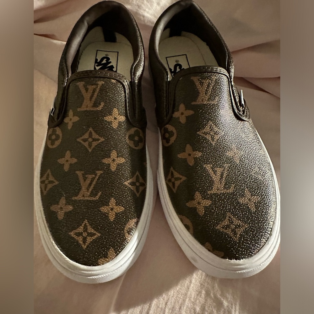 LV shoes